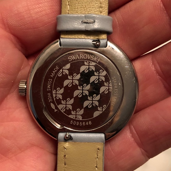 Beautiful like new Tiffany Blue Swarovski watch - Picture 2 of 4